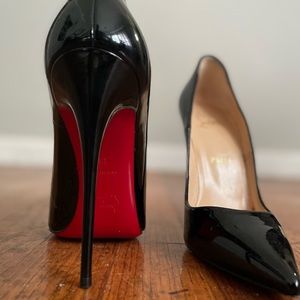 Christian Louboutin So Kate Size 38 US 7. Purchased brand new